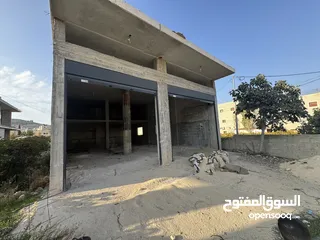  1 مخزن 65 متر  بسعررررررر 799 شيكل سهر