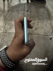  3 ايفون 11.  64G