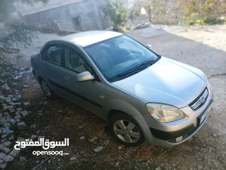  2 كيا ريو. 2009