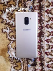  1 samsung A8+