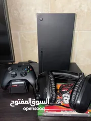  8 اكس بوكس سيريس اكس نظيف جدا بحالة الوكالة استخدام شبه معدوم للبيع بسبب عدم الاستخدام