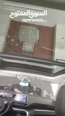  11 سيارة بيجو 5008