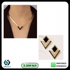  1 V-Shaped Pendant Necklace With Geometric Earrings Set