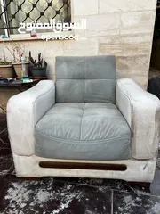  1 كنباي بحال ممتازه بحاجه لتنظيف فقط ومتفرقات للبيع
