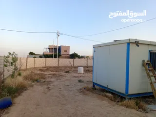  3 معمل اجبان أو مخللات