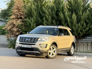  1 Ford explorer