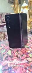  2 جهاز Z4 Fold 5G الجهاز بحال الوكاله معاه كرتونه ووصلة الشاحن الاصليه ومعاه 6 كفرات