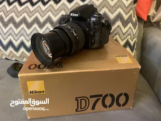  1 كاميرا نيكون D700 فل فريم