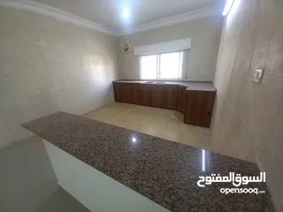  15 شقة طابق اول قرب الخدمات للبيع بسعر مغري