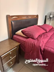  1 غرفة نوم كاملة مستعملة بحاله الجديد مستورده  بلون البني