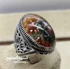  1 خاتم فضة من العيار الثقيل عيار 925 فعلي متوج بتحفة من الدر النهري التي لن تتكرر
