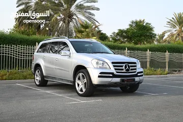  1 BEST DEAL - LOW MILEAGE - MERCEDES GL 500 4MATIC - ORIGINAL PAINT - WELL MAINTAINED - GCC