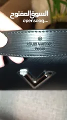  5 شنطه يد Louis Vuitton
