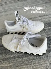  2 Off-white Low vulcranized sneakers Real from Bloomingdale’s with authentication used 1 time