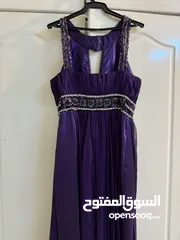  5 فستان سهرة للبيع بسعر 20 دينار فقط لون بنفسجي غامق مستعمل مرتين فقط