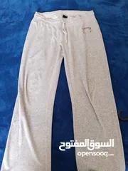  18 ملابس مستعمله للبيع نظيفه جدا ولا يوجد عليها مزع أو اي شي اخر ب 75 قرش