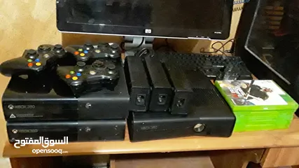  5 بسعر مغري 3 اجهزة XBOX 360 للبيع كامل اغراضهم