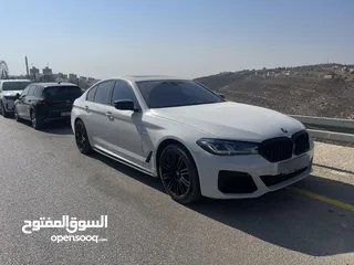  3 BMW 530e M PACKAGE -///M Night Package