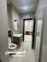  14 شقة سكنية جديد فاهره للبيع