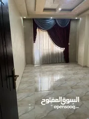  1 شقة سكنية للبيع طابق اول مساحة 150 متر في منطقة طبربور خلف ليالي الشرق و خلف بيت معان في شارع الحج