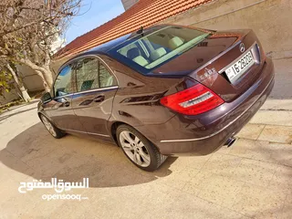  9 Mercedes C200 2012