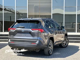  18 تويوتا راف فور 2022 XLE PREMIUM اعلى اعلى صنف بحالة الوكاله فحص7جيد