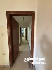  2 شقه مخزن للايجار