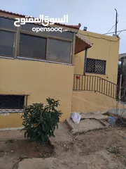  12 بيت للبيع في قريه دليله المطيرات شرق مادبا