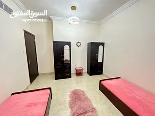  11 two bedromme and hall including all bills and internet  غرفتين و صالة للايجار الشهري بالروضة 2