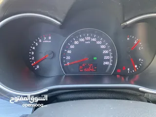  10 كيا سورنتو مالك واحد من الشركه فحص كامل كارت ابيض 2WD