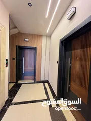  15 بالاقساط ارضية مع مدخل خاص في اجمل مناطق مرج الحمام و بتشطيب حديث و مميز