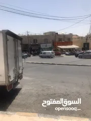  10 محل للبيع  و الموقع مميز  طبربور على مثلث تايم مول