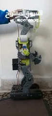  7 robot Meccano