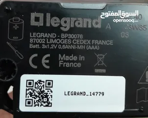  3 حساس حركة عدد 4 + ريموت البرمجة عدد 1 للبيع ماركة Legrand