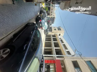  3 محلات تجارية