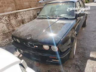  1 BMW E30 لا البيع