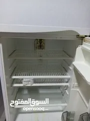  2 ثلاجه هاي لايف شغاله للبيع