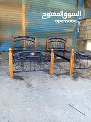  1 تخت حديد عدد 2 للبيع