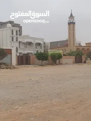  1 مبنى تجاري للايجار داخل طرابلس