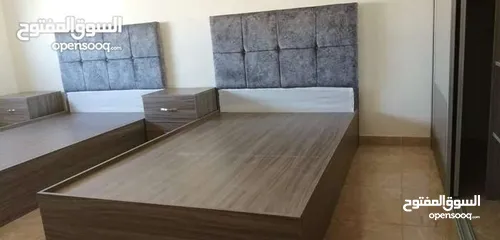  11 أسرة  تخوت