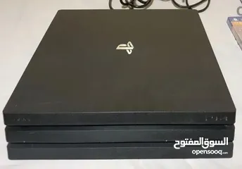  3 Ps4 pro like new