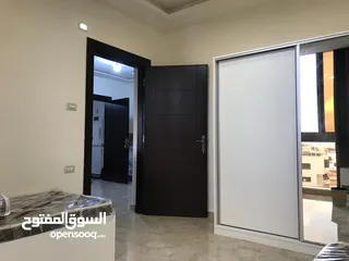  12 شقة راقية مفروشة للإيجار مقابل البوابة الشمالية - Modern furnished apartment for rent