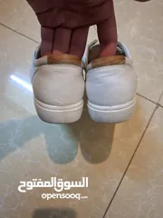  3 شوز ecco ابيض مقاس 41 للبيع