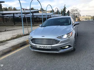  16 Ford Fusion 2017 SE  clean title
