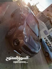  2 كيا موديل 2017 وليس موديل 2016 المتور 1,6 تيربو  و هو أفضل فئة من 3 أحجام متور على السبورتج