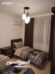  2 شقه مفروشه في شارع الجامعه الاردنيه قرب طلوع نيفين مميزه للايجار