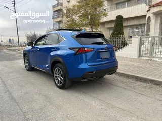  1 لكزس NX300 موديل 2016 لون ازرق فل كامل اعلى تصنيف من فئتها