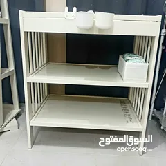  1 طاولة تغيير الأطفال من ايكيا