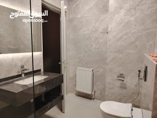  5 شقة مميزة للبيع في عبدون - طابق ثالث