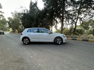  4 جولف (عدد2) 2020 ممشى 21000  وممشى29000 الف  فحص كامل    سيارات جمرك حره